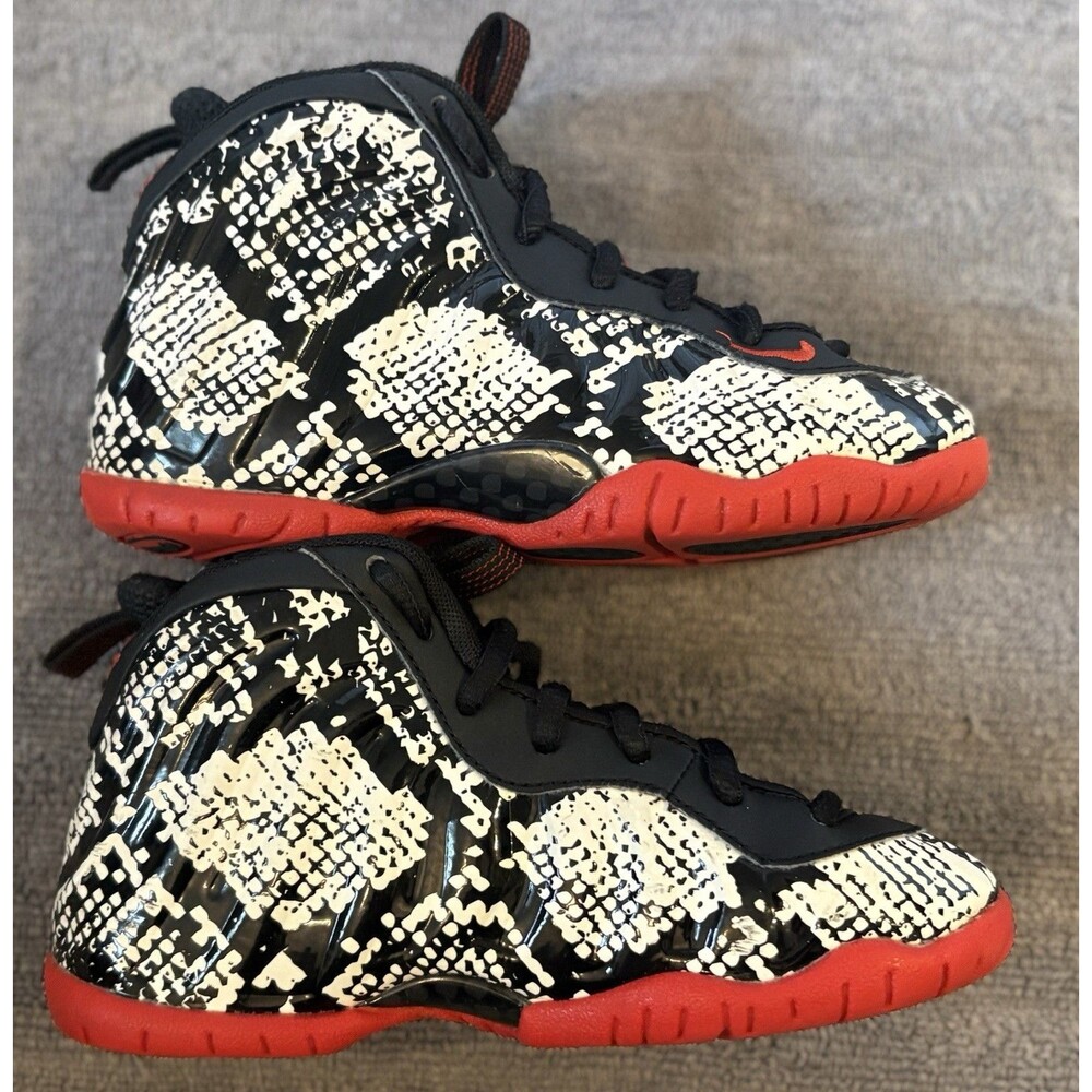 Nike Air Foamposite One Albino Snakeskin Kids Size 12C 723946-104